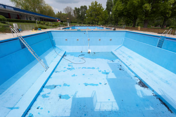 Best 24/7 water damage repair  in East Village, CT